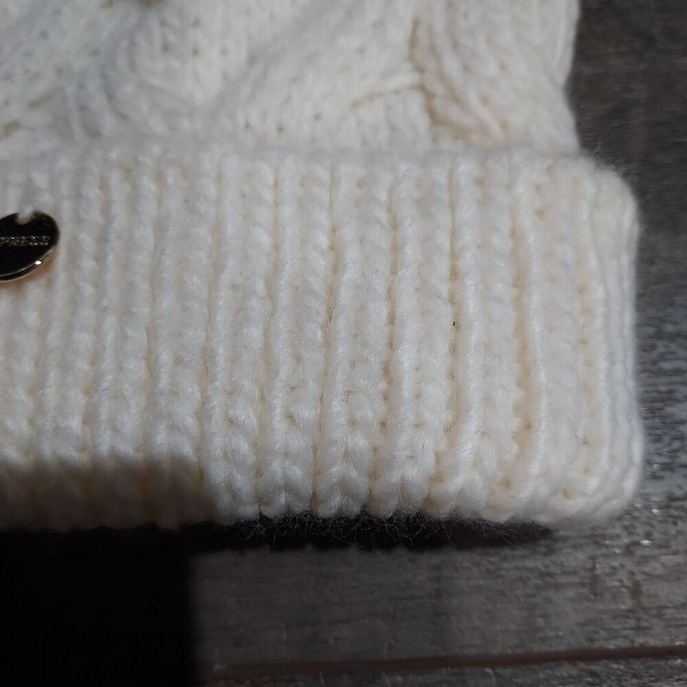Express Fuzzy Pom Pom Beanie Cableknit Toboggan Hat Cream New With Tags - Picture 4 of 11